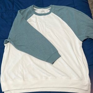 AE Oversized Crew Neck